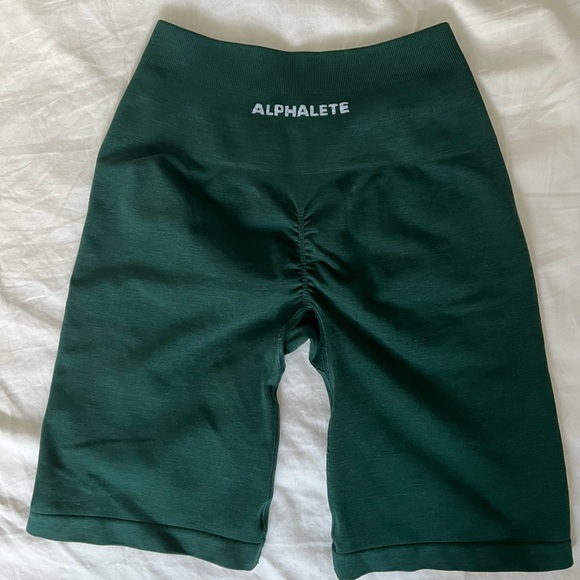 Alphalete Pants - Alphalete amplify darkest pine biker shorts size S